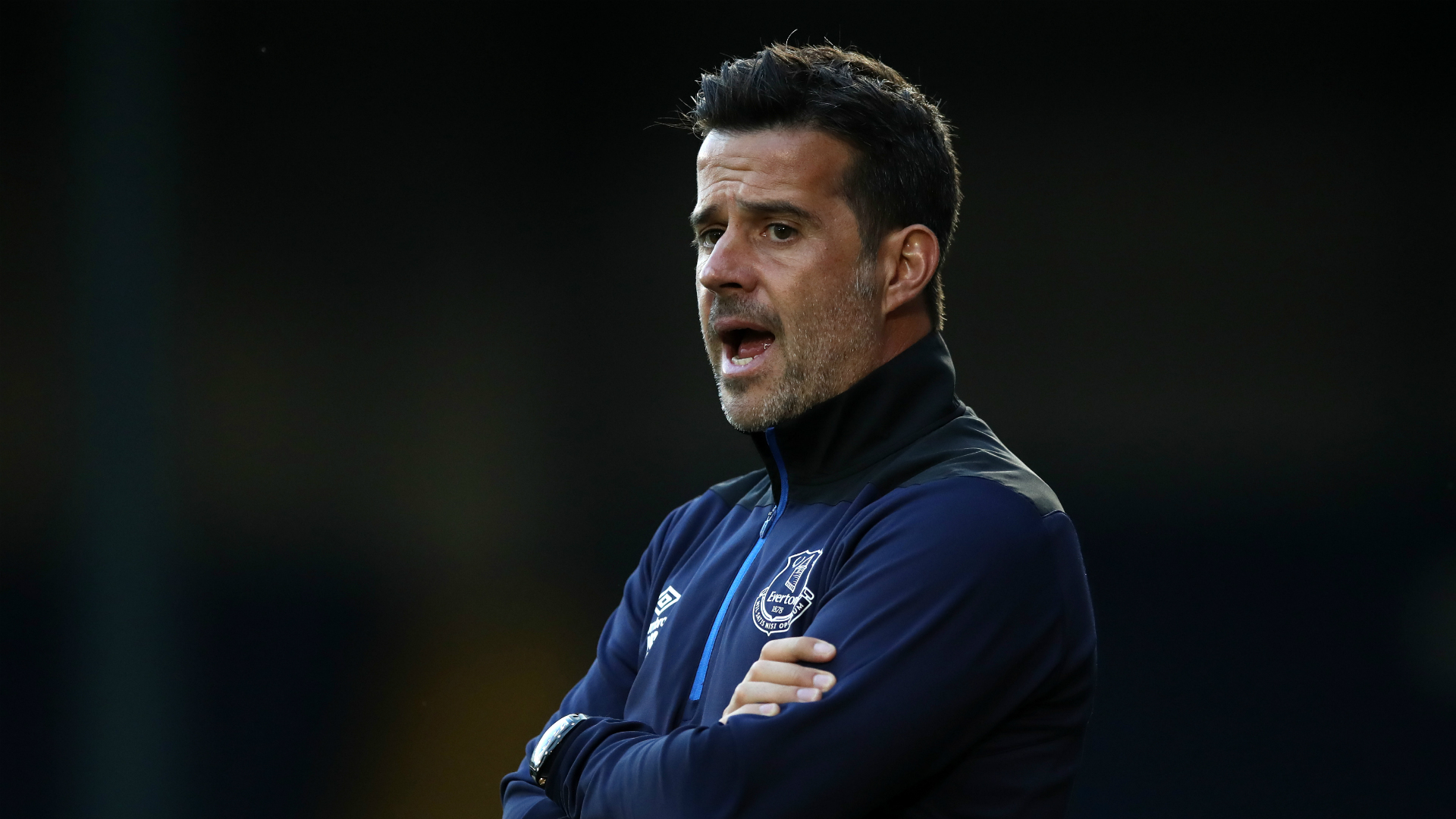 俱乐部由于 俱乐部由于